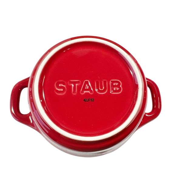 NEW Staub CHERRY (Red) MINI ROUND CERAMIC COCOTTE 10cm - Picture 7 of 7